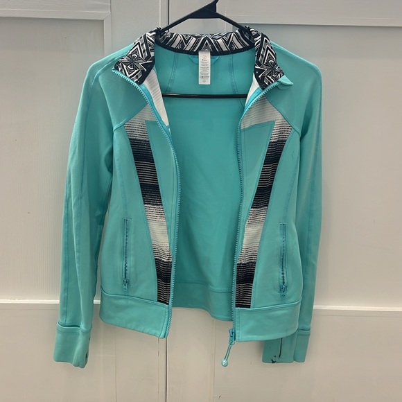 Girls size 10 ivivva zip up athletic jacket. - Picture 3 of 3